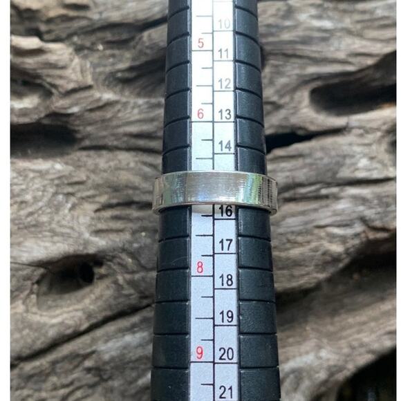 Sterling Silver and Prasiolite Ring - Picture 4 of 4